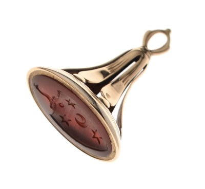 Lot 92 - Late Georgian unmarked yellow metal and carnelian fob seal