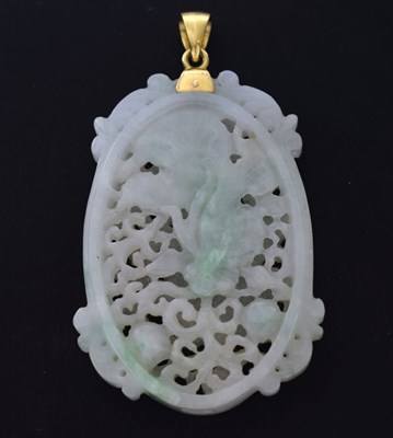 Lot 355 - Carved jade pendant