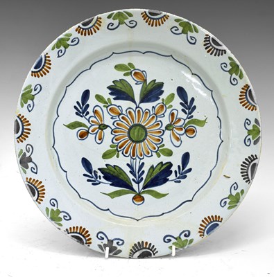 Lot 299 - Early to mid 18th century English Bristol delftware dish
