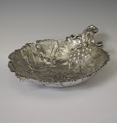 Lot Victorian silver-plated fruit bowl by Elkington & Co